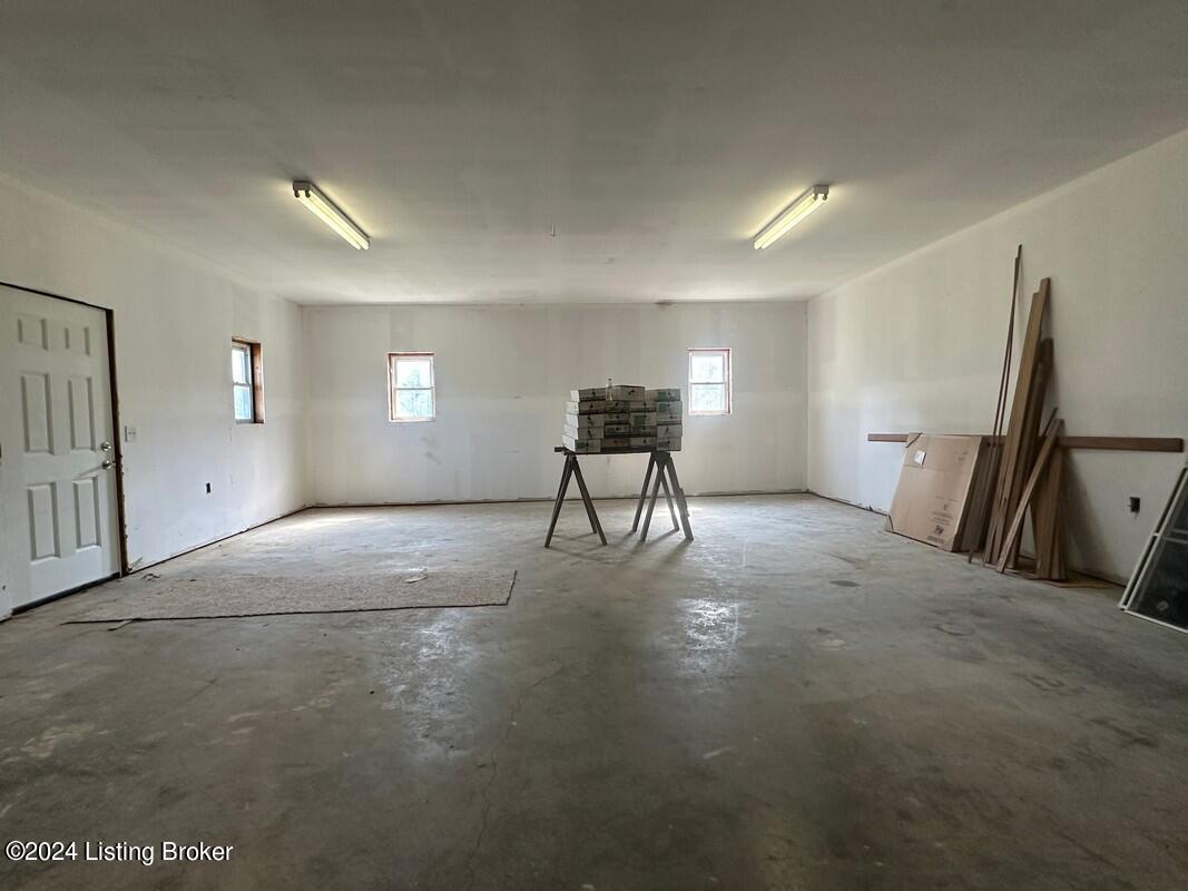 783 Lawrence Hayes Road Caneyville, KY 42721 - Photo 142 of 149 783 LH garage6
