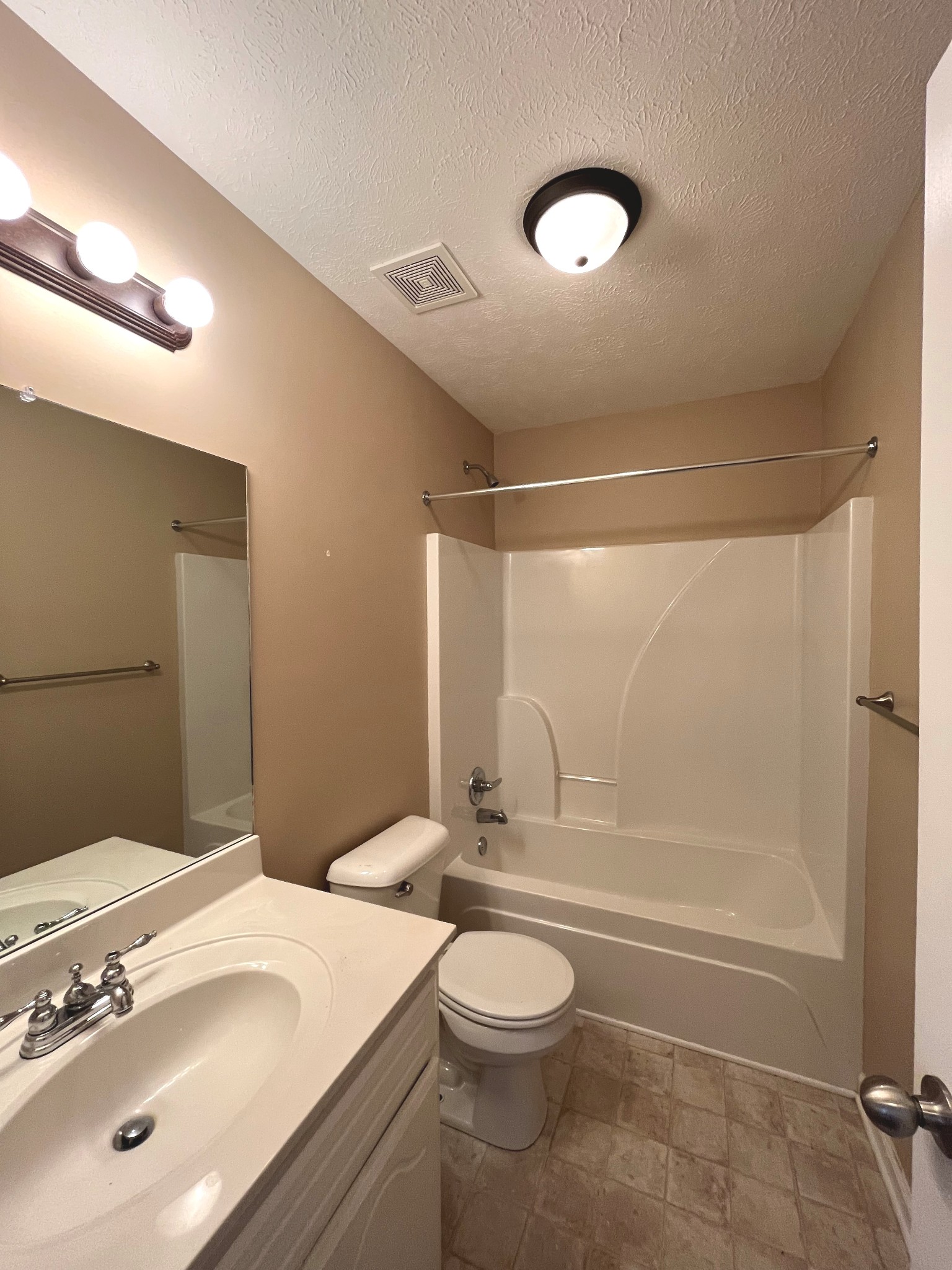 1547 Tylertown Road Clarksville, TN 37040 - Photo 11 of 14
