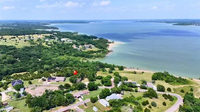 a picture of city view with ocean