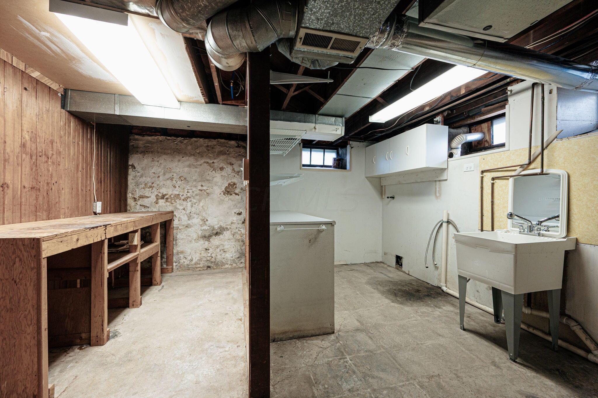 1881 Stanford Road Columbus, OH 43212 - Photo 29 of 37 Workshop and laundry area in basement