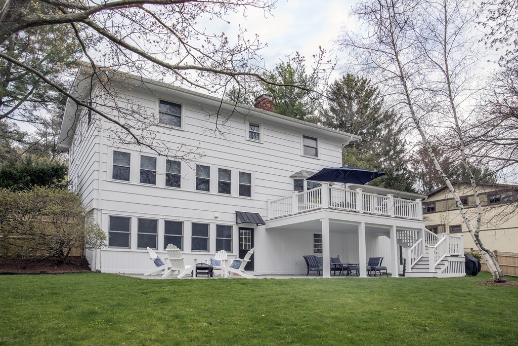 3 Thornberry Road Winchester, MA 01890 - Photo 2 of 25 Gallery Image 2