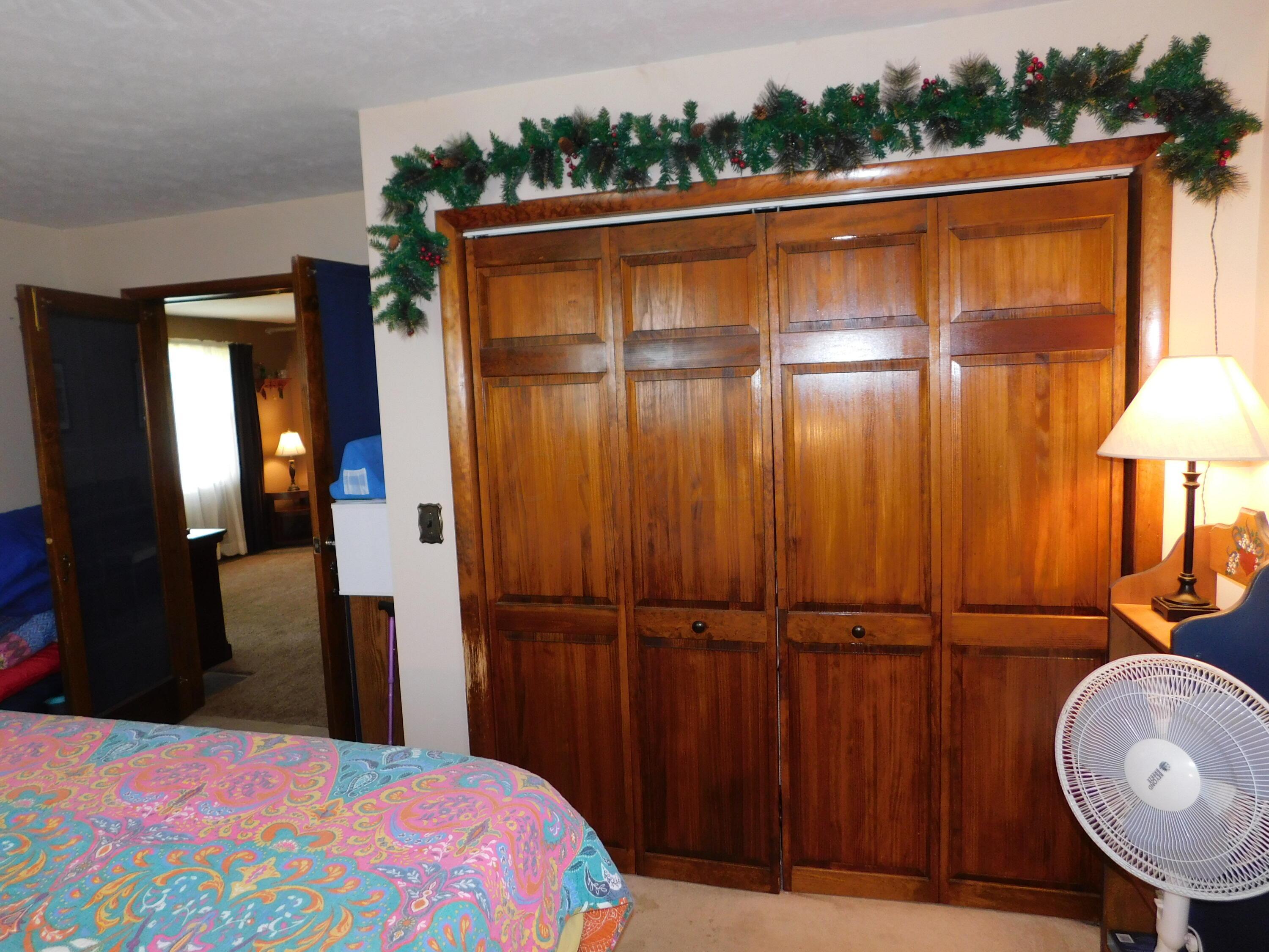31481 Hamilton Road Richwood, OH 43344 - Photo 9 of 24 Front Room