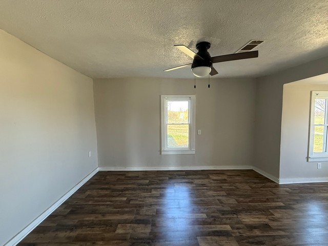 469 Fred Cooper Road McMinnville, TN 37110 - Photo 11 of 26