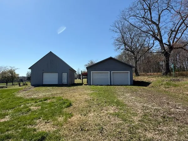 $220,000 | 469 Fred Cooper Road, McMinnville, TN 37110