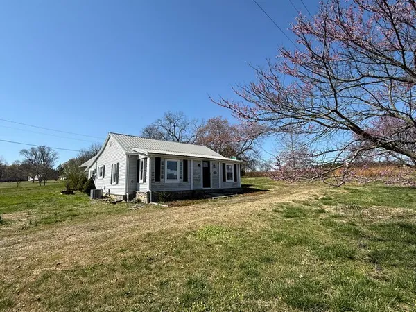 $220,000 | 469 Fred Cooper Road, McMinnville, TN 37110