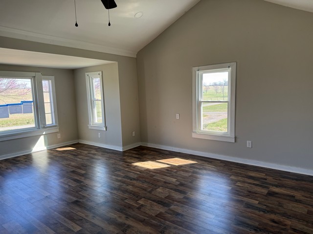 469 Fred Cooper Road McMinnville, TN 37110 - Photo 5 of 26