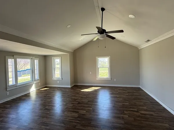 $220,000 | 469 Fred Cooper Road, McMinnville, TN 37110