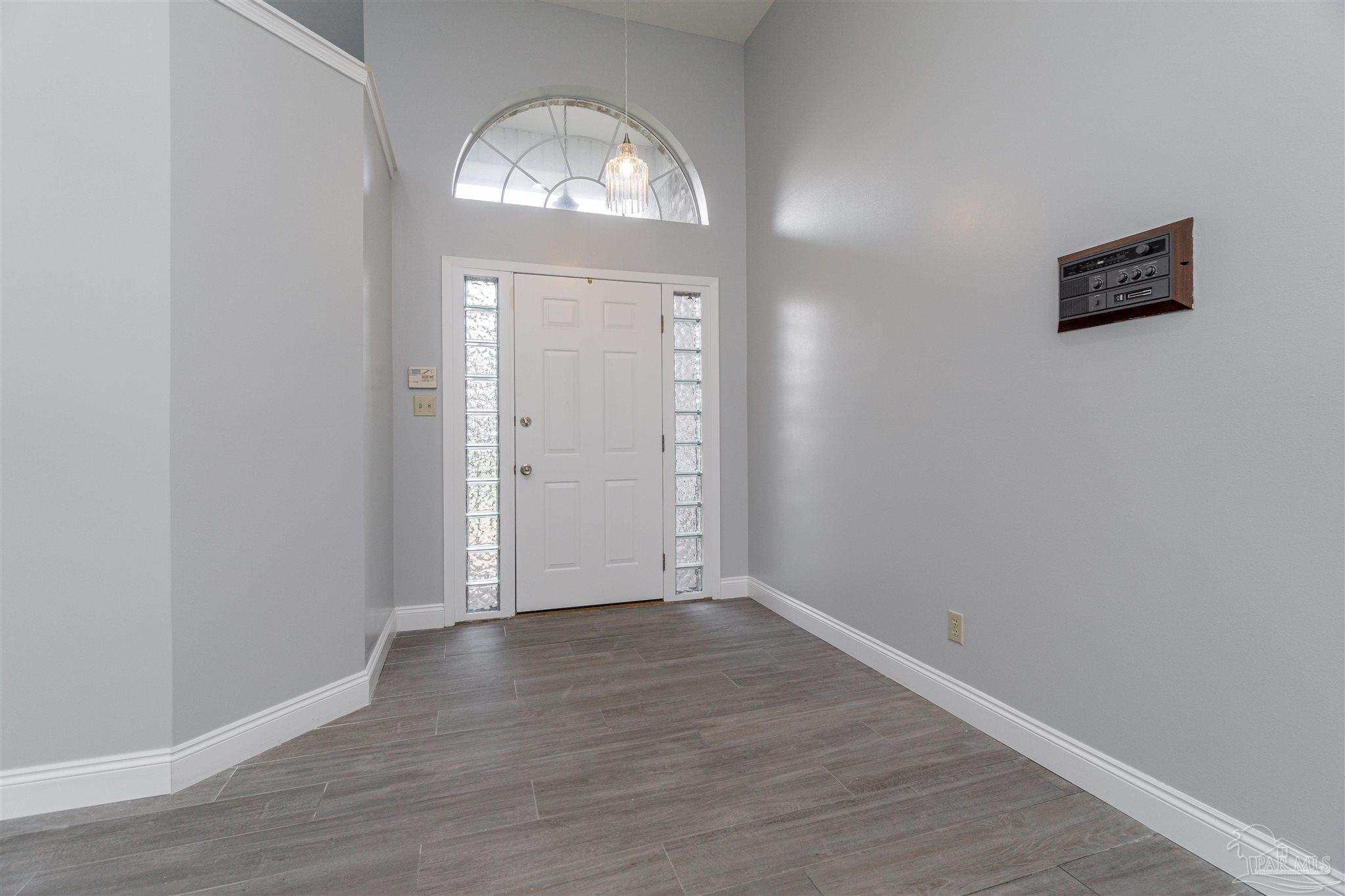 1441 Kings Road Cantonment, FL 32533 - Photo 4 of 38 Gallery Image 4