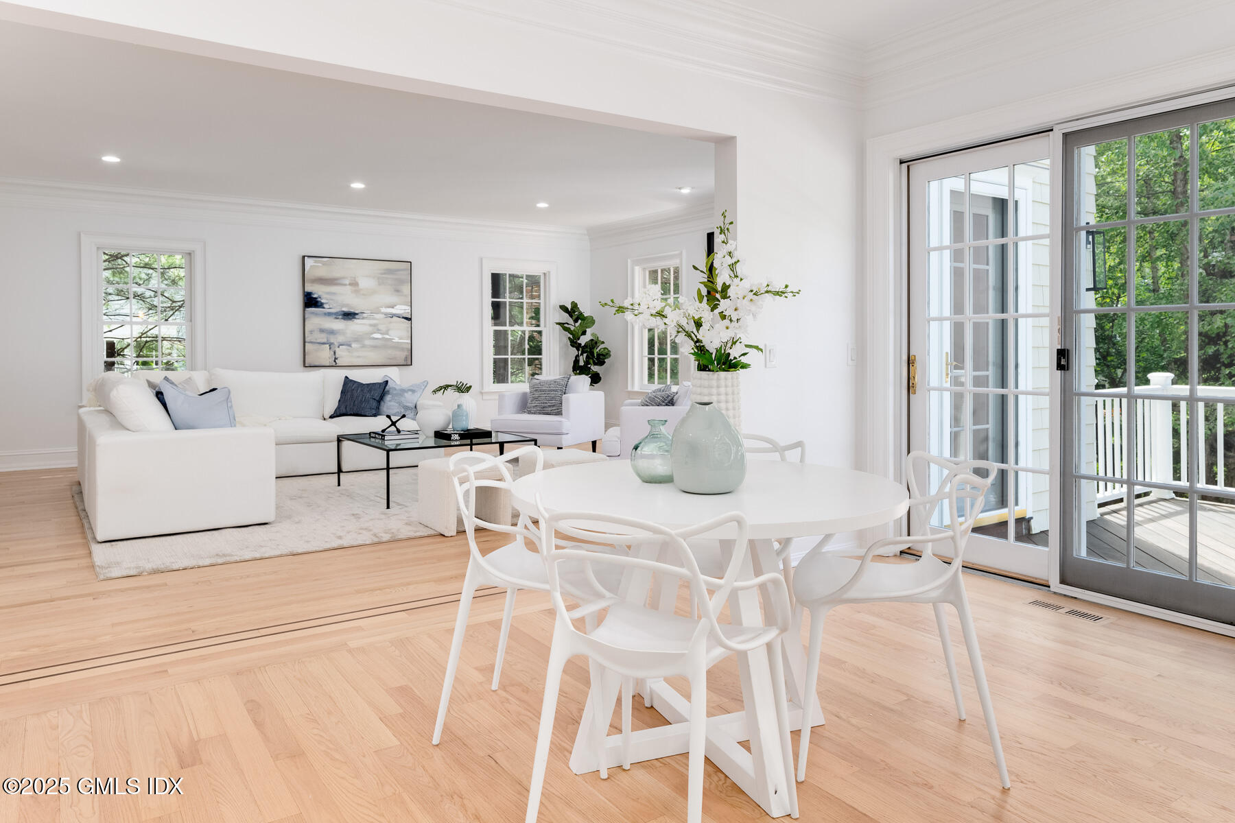 52 Breezemont Avenue Riverside, CT 06878 - Photo 11 of 27 Breakfast Room