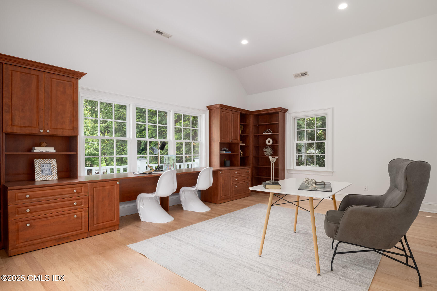 52 Breezemont Avenue Riverside, CT 06878 - Photo 18 of 27 Bedroom