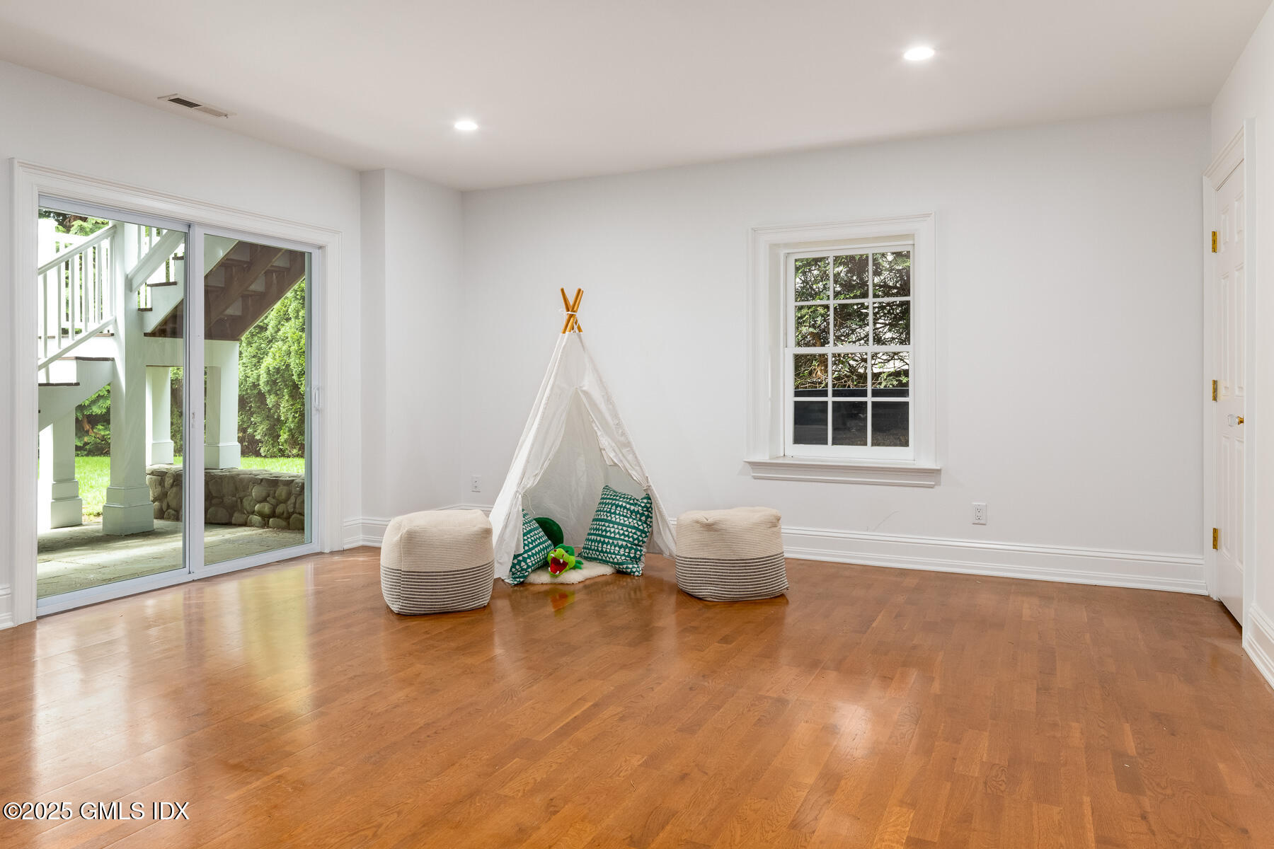 52 Breezemont Avenue Riverside, CT 06878 - Photo 20 of 27 Walk out Lower Level