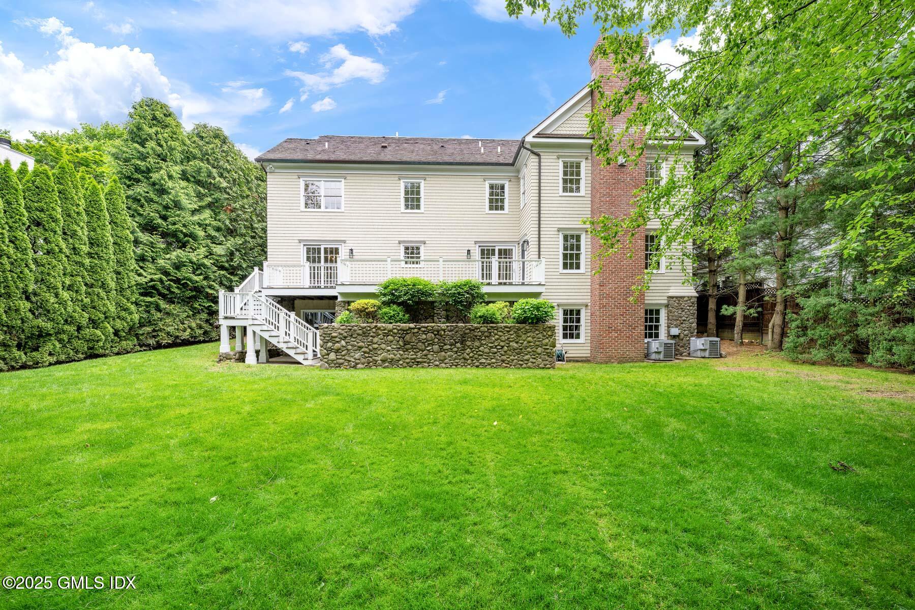 52 Breezemont Avenue Riverside, CT 06878 - Photo 22 of 27 Rear Exterior