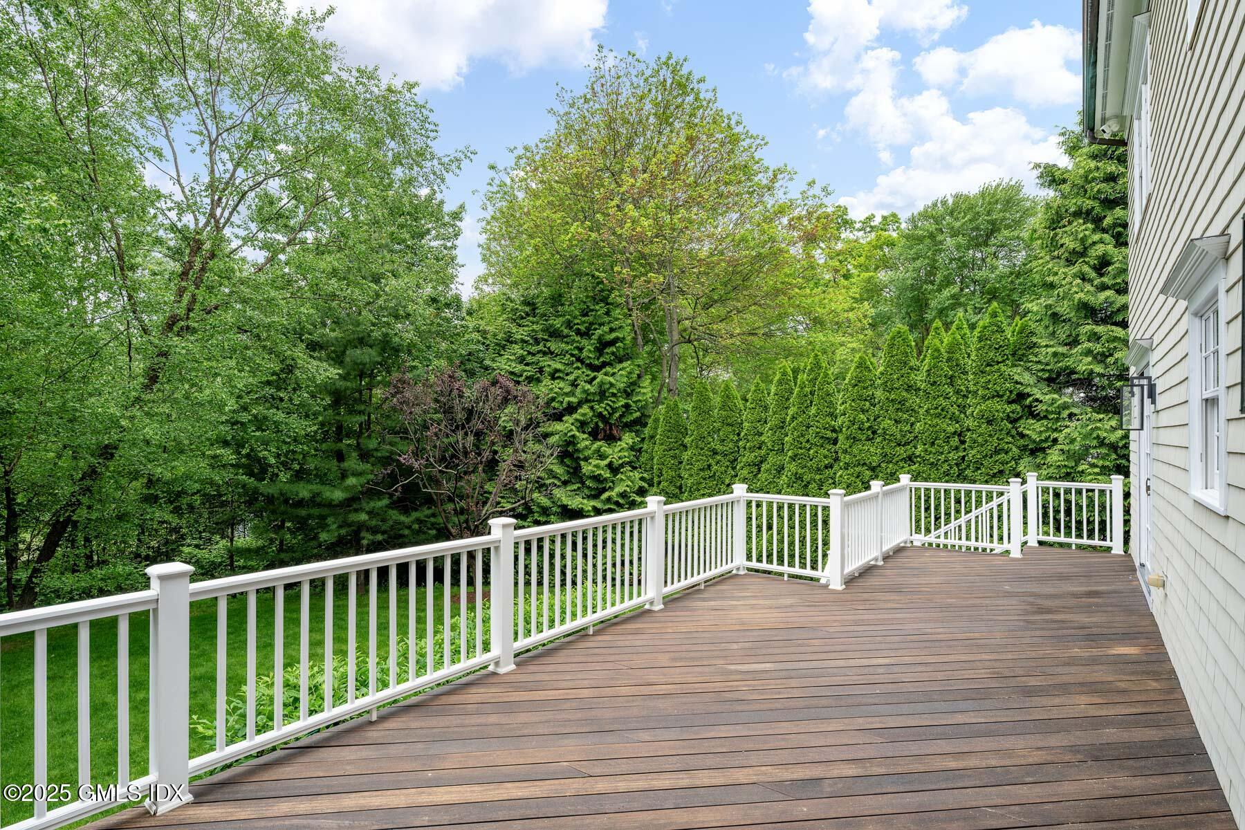 52 Breezemont Avenue Riverside, CT 06878 - Photo 23 of 27 Deck