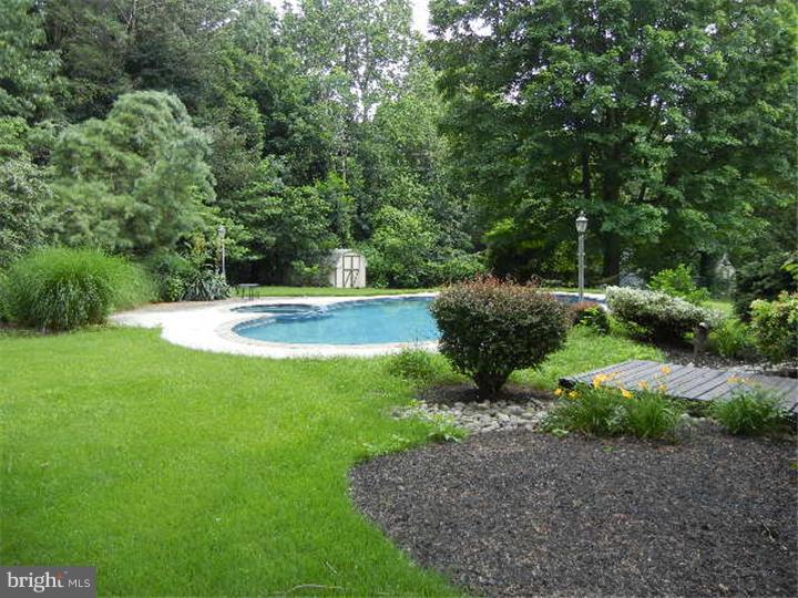 398 Turner Road Wallingford, PA 19086 - Photo 23 of 25