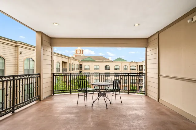 $289,500 | 2299 Lone Star Drive, Unit 405, Sugar Land, TX 77479