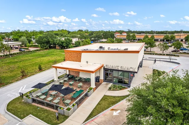 $289,500 | 2299 Lone Star Drive, Unit 405, Sugar Land, TX 77479