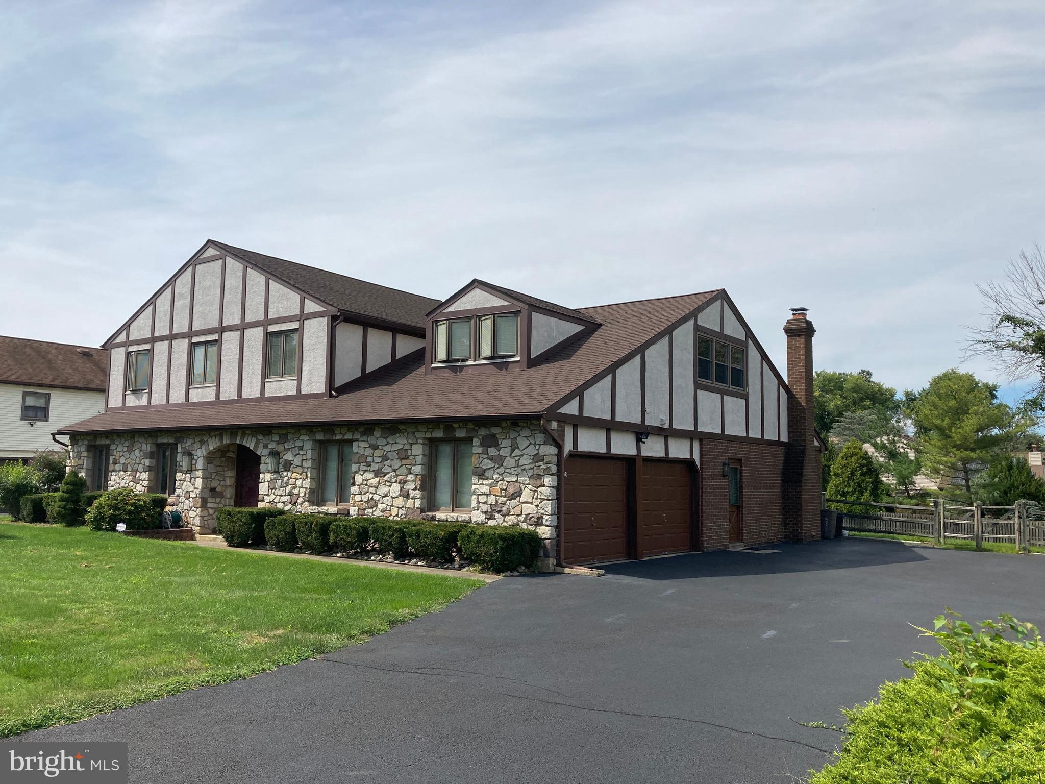 80 Snowflake Road Huntingdon Valley, PA 19006 - Photo 1 of 37 Gallery Image 1