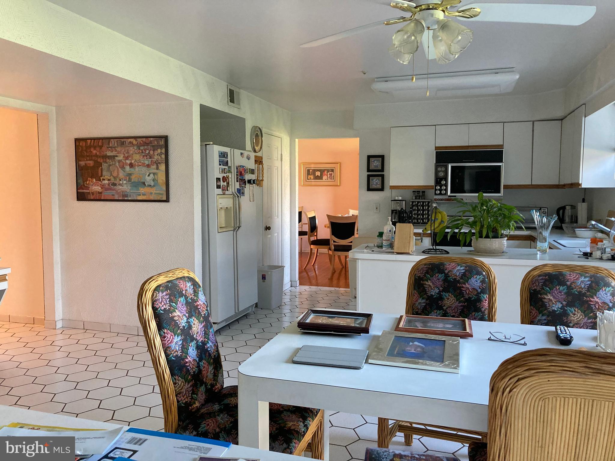 80 Snowflake Road Huntingdon Valley, PA 19006 - Photo 8 of 37 Gallery Image 8