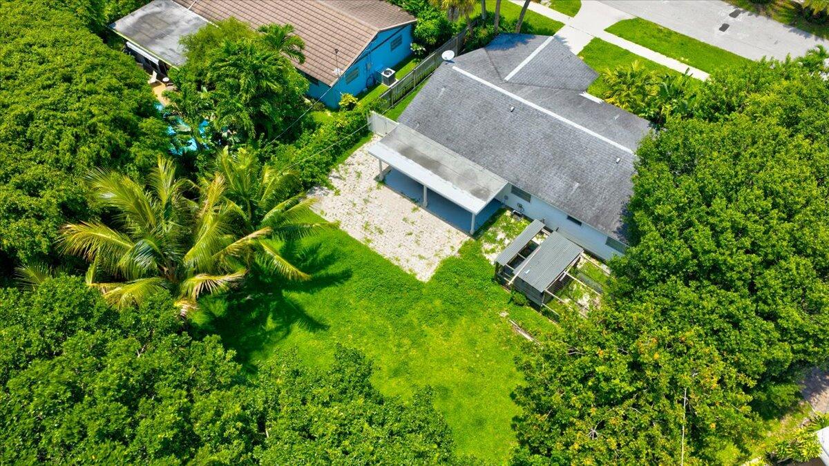 583 Northwest 12th Terrace Boca Raton, FL 33486 - Photo 8 of 31 10-DJI_20260621014256_0476_D_77_D_78_D_7
