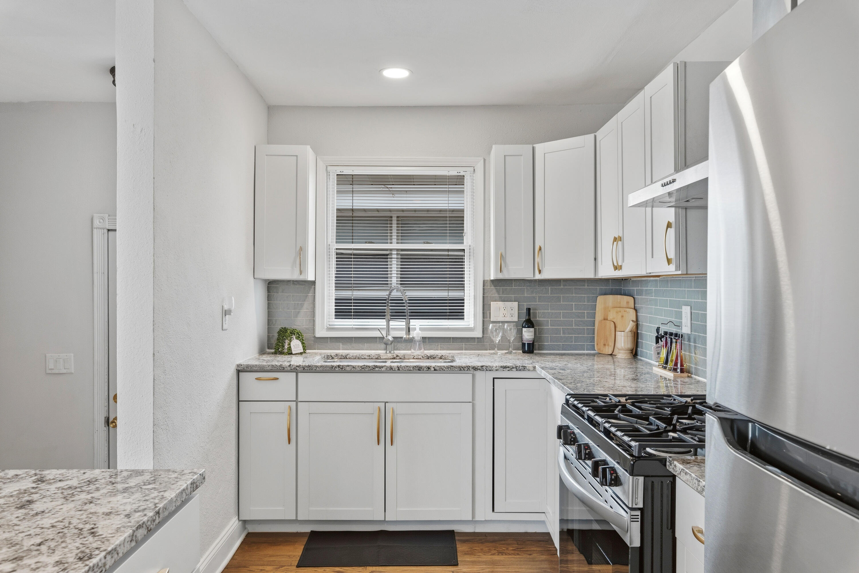 7007 North 41st Street Milwaukee, WI 53209 - Photo 15 of 27 7007 N 41st-15