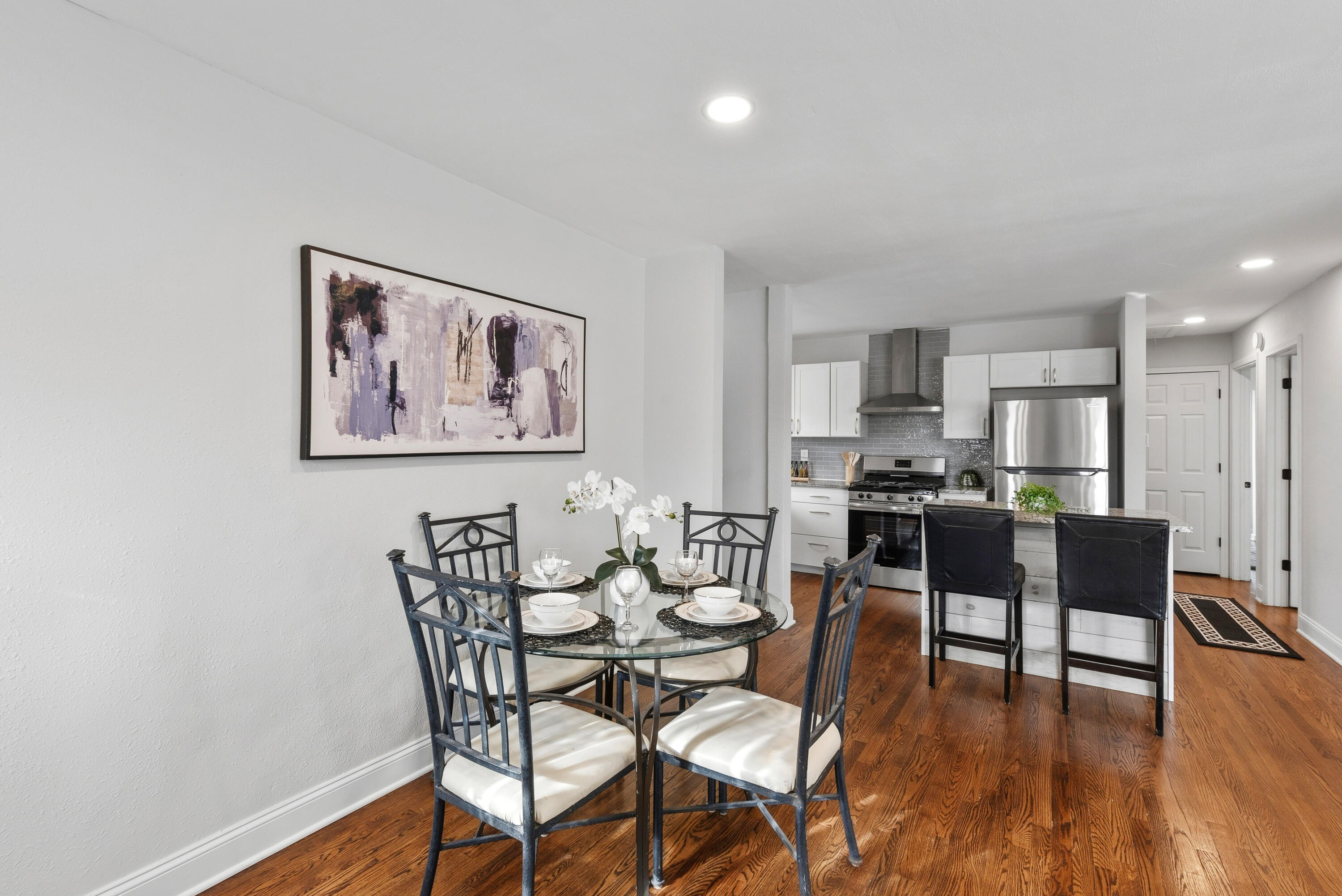 7007 North 41st Street Milwaukee, WI 53209 - Photo 9 of 27 7007 N 41st-9