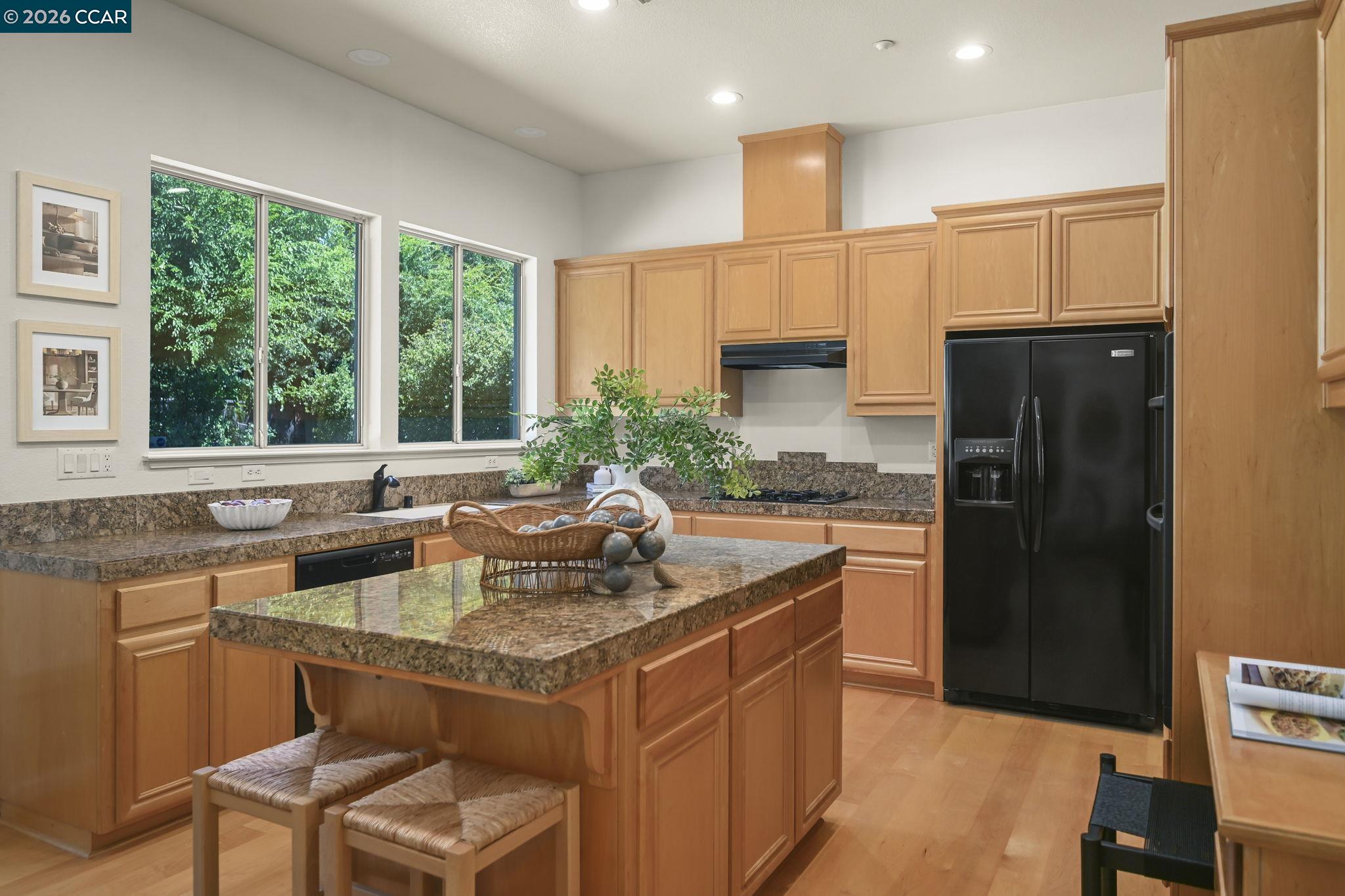 1895 Renee Way Concord, CA 94521 - Photo 13 of 45