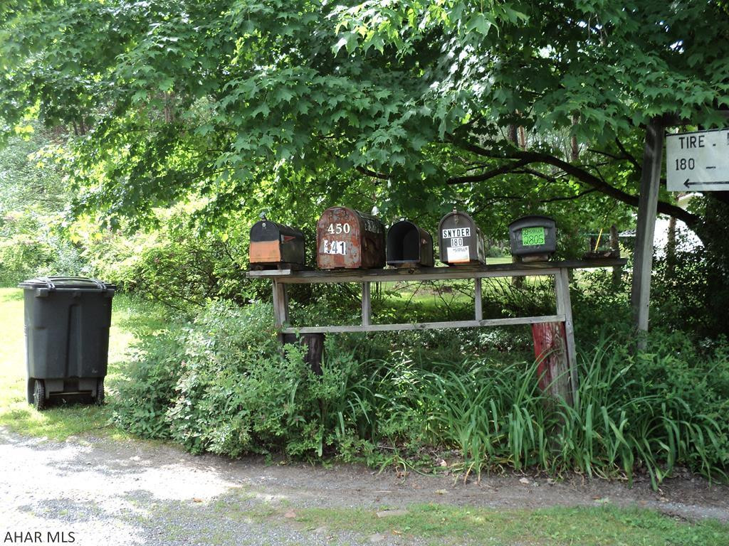 141 Tire Road Strongstown, PA 15957 - Photo 4 of 48