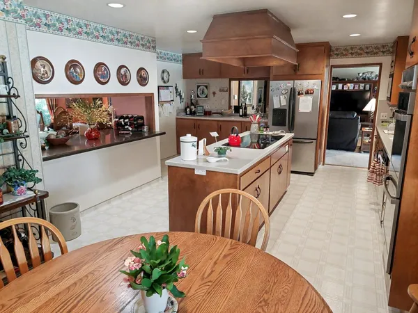 $979,000 | 43008 Dr 152, Orosi, CA 93647