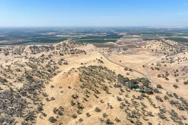 $979,000 | 43008 Dr 152, Orosi, CA 93647