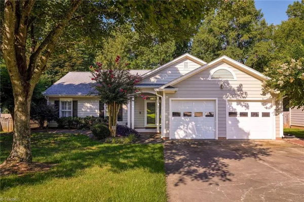$325,000 | 2315 Meadow Gate Drive, Greensboro, NC 27455