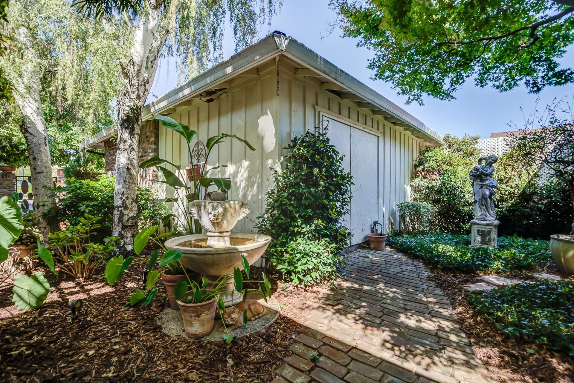 826 Rio Street Red Bluff, CA 96080 - Photo 7 of 71 Gallery Image 7