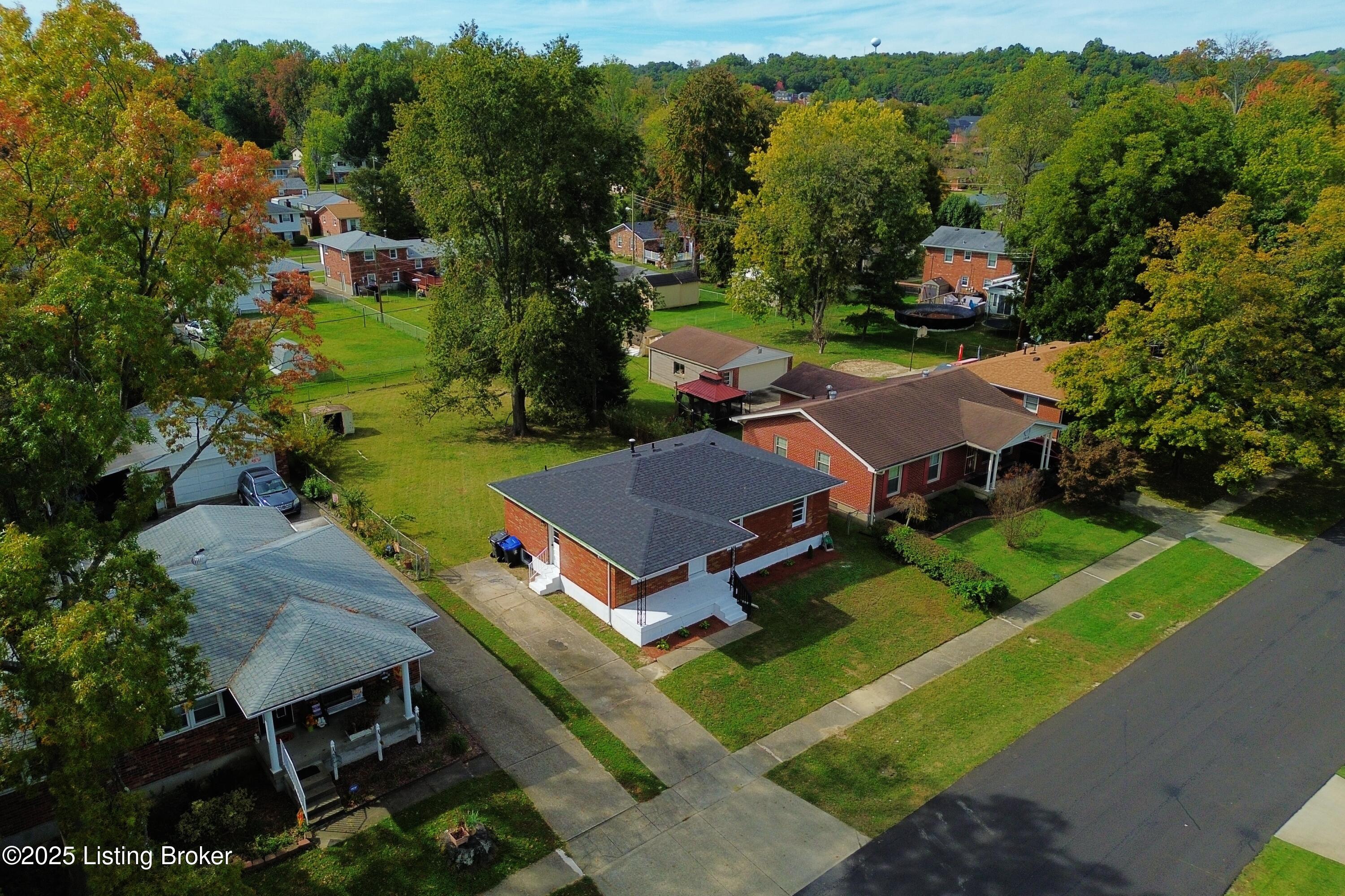 1046 Clayborne Road Louisville, KY 40214 - Photo 33 of 39 DJI_0009