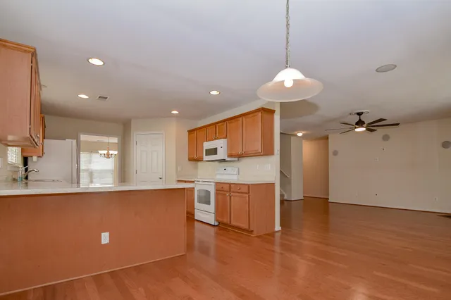 $3,500 | 443 Green Park Lane, Goose Creek, SC 29445