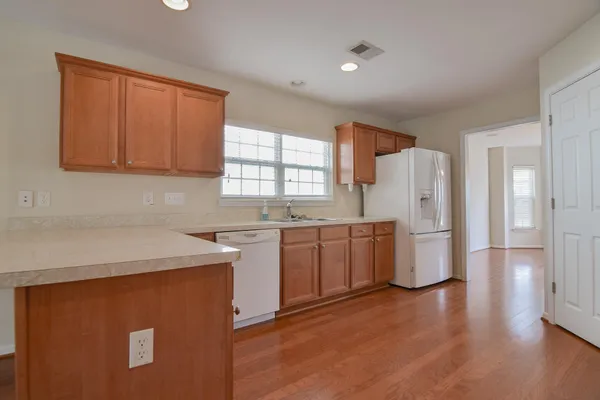 $3,250 | 443 Green Park Lane, Goose Creek, SC 29445