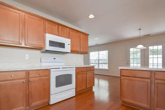 $3,500 | 443 Green Park Lane, Goose Creek, SC 29445