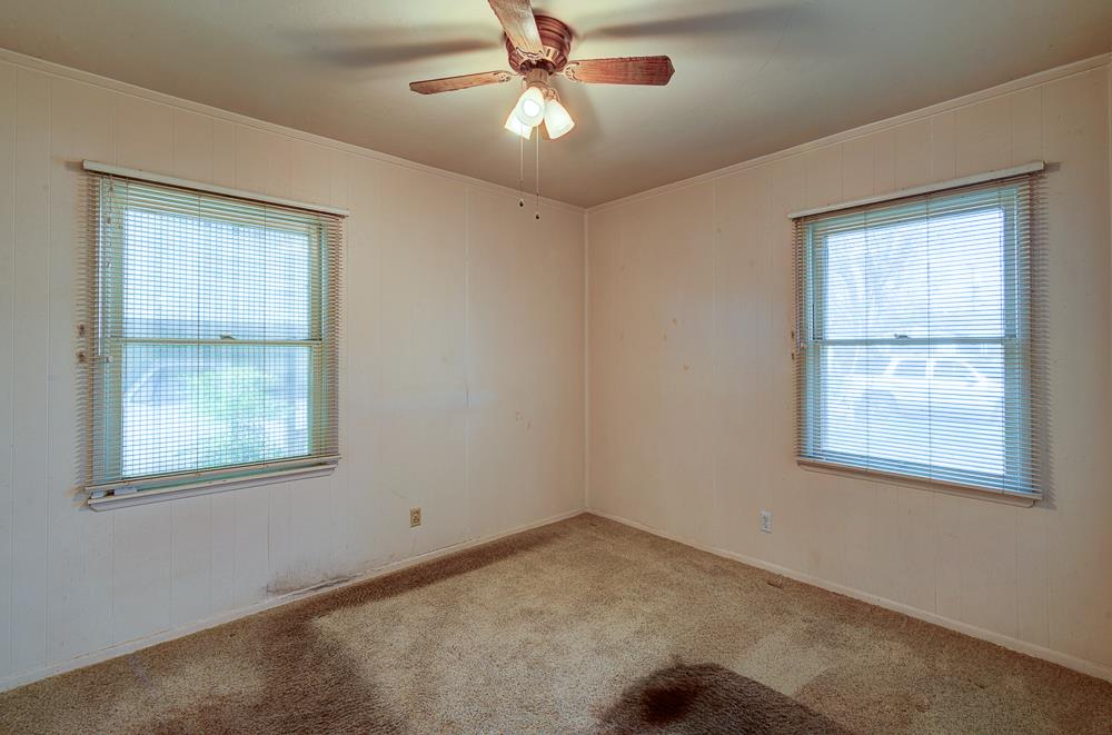 2121 5th Street Sanger, CA 93657 - Photo 16 of 38