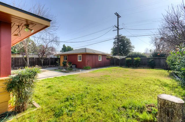 $280,000 | 2121 5th Street, Sanger, CA 93657