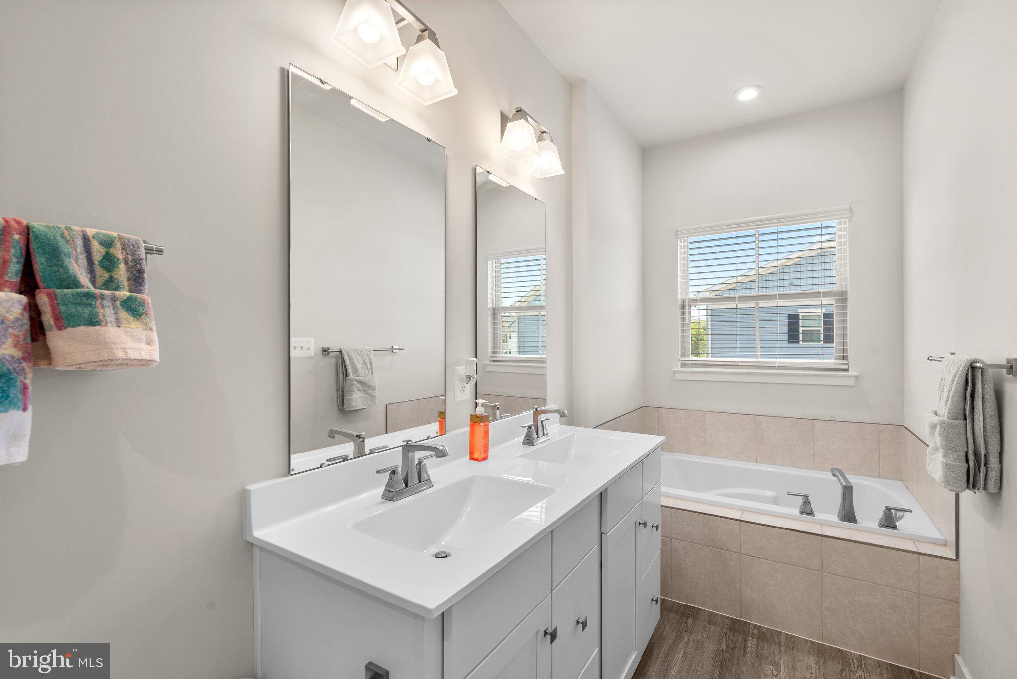 1132 Patuxent Greens Drive Laurel, MD 20708 - Photo 26 of 44 Large Soaking Tub