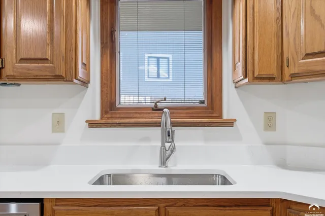 $399,500 | 2018 Crossgate Drive, Lawrence, KS 66047