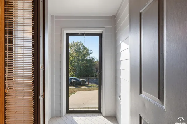 $399,500 | 2018 Crossgate Drive, Lawrence, KS 66047