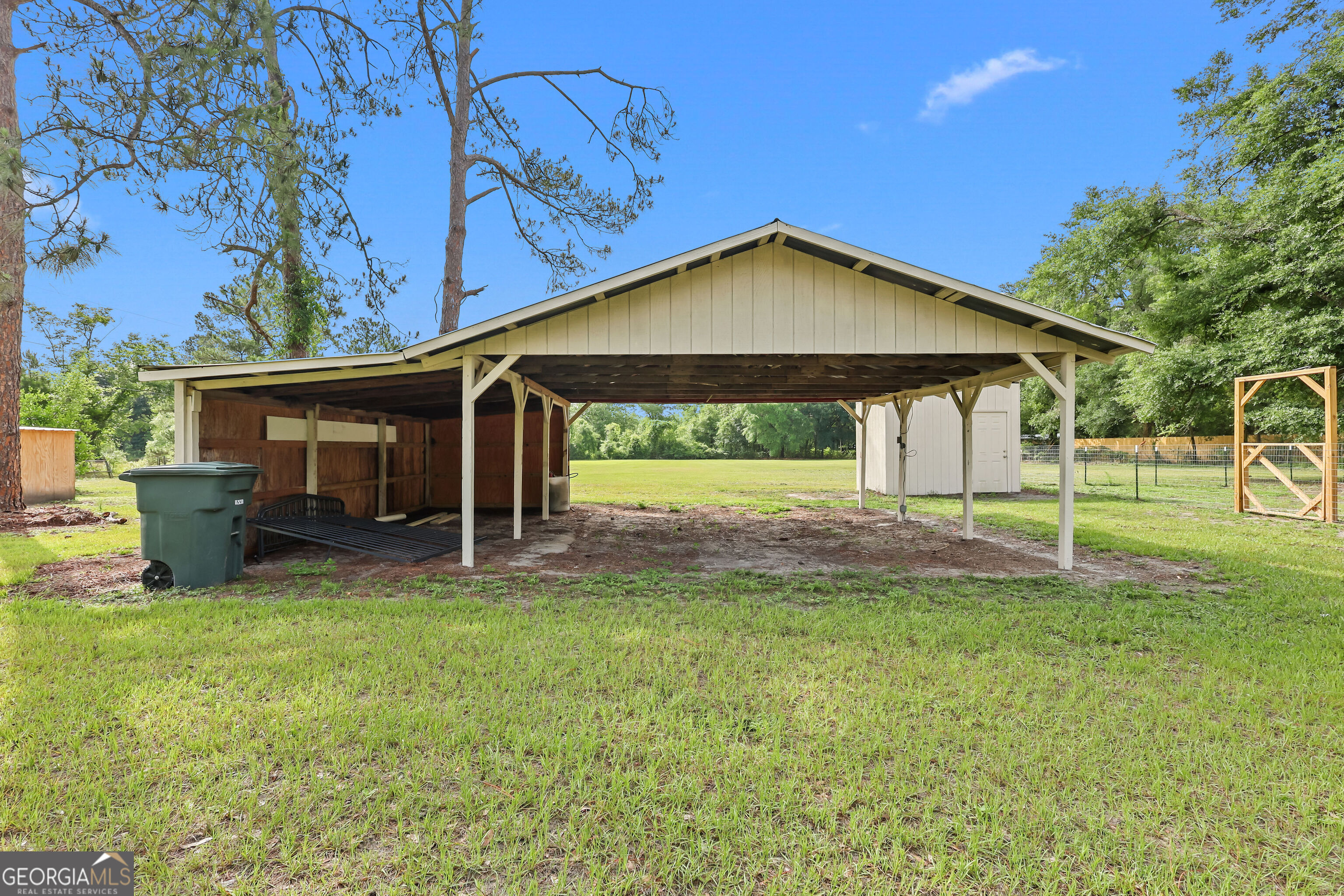 960 Old Doctortown Road Jesup, GA 31545 - Photo 2 of 32