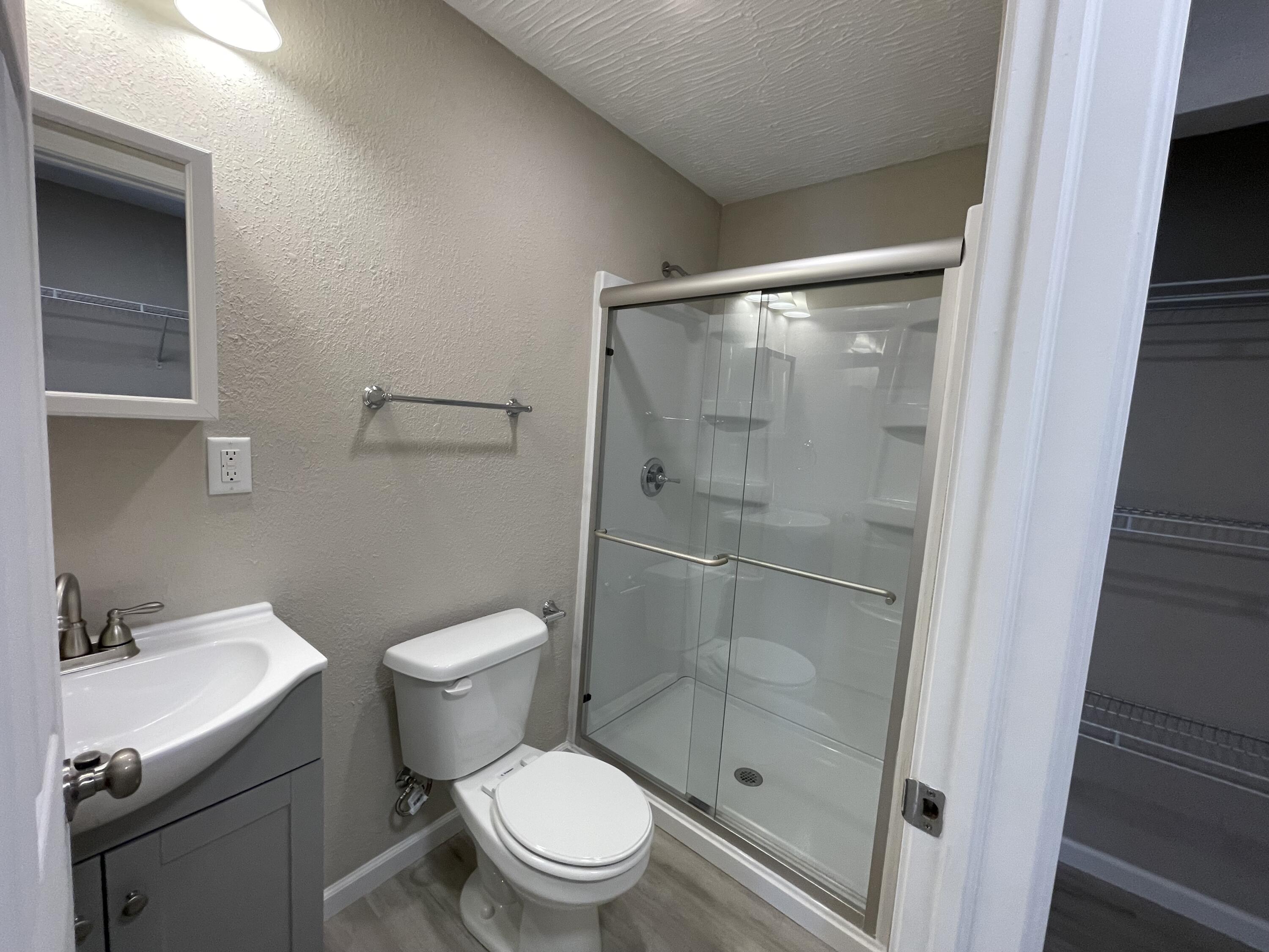 824 West Elm Street Springfield, MO 65806 - Photo 14 of 33 original - 2024-03-06T144043.323