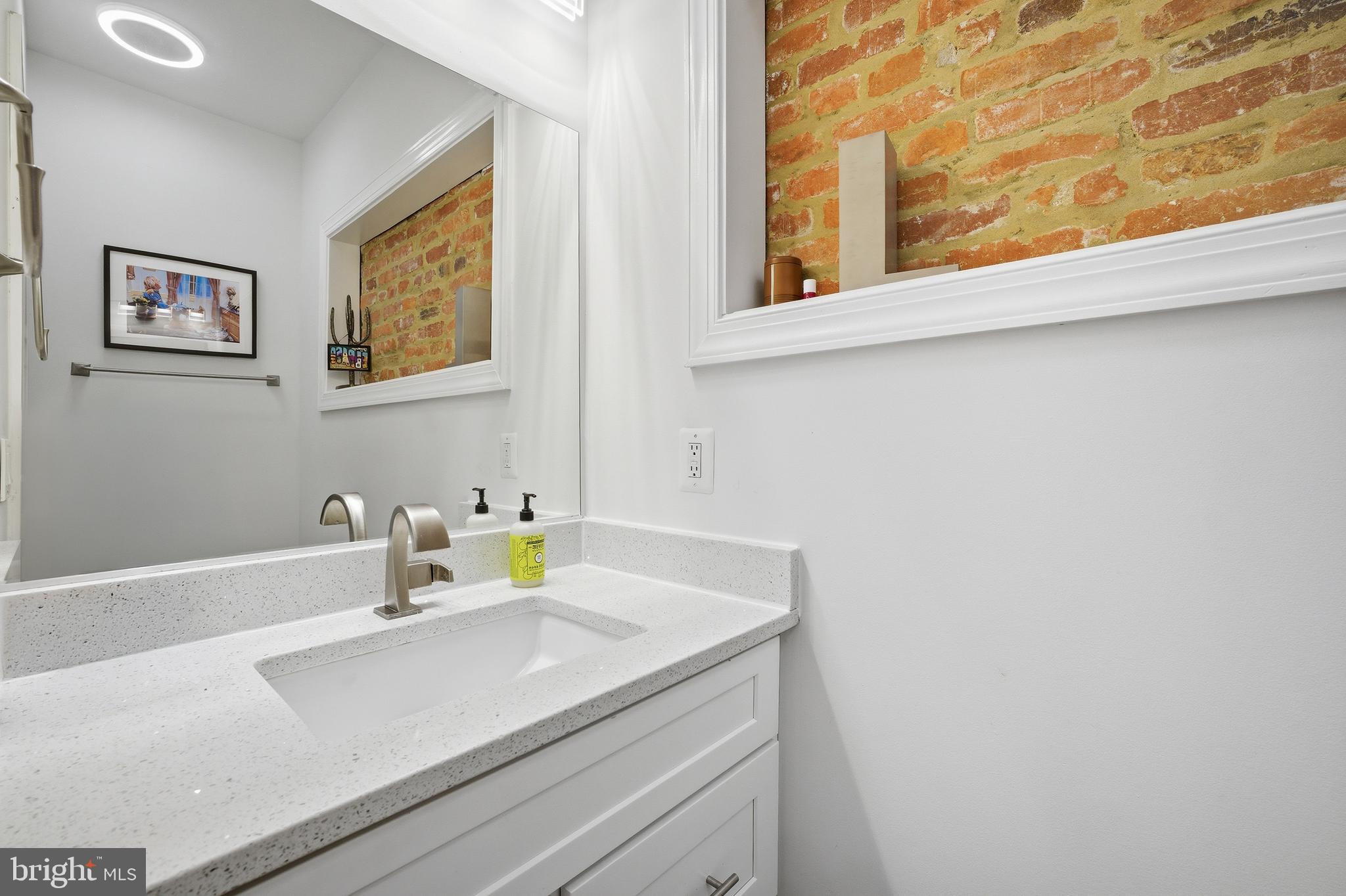 35 T Street Northwest Washington, DC 20001 - Photo 16 of 66 Upper Unit