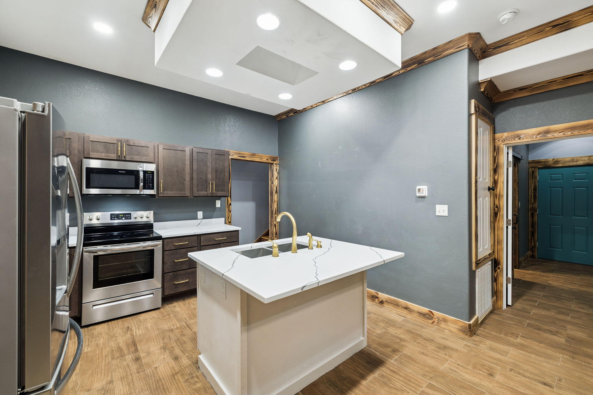 981 East Chestnut Avenue Crestview, FL 32539 - Photo 12 of 42 12Array_981EChestnutAve-39