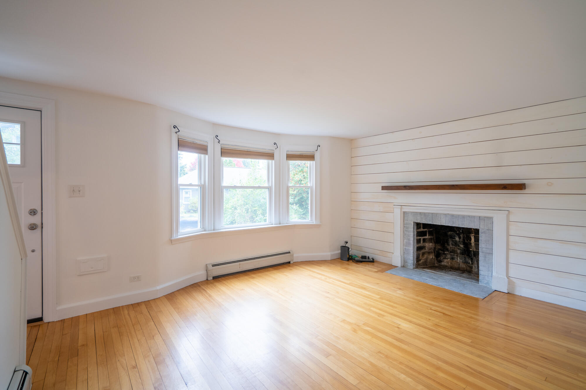 30 Riggs Street Portland, ME 04102 - Photo 23 of 38 30 Riggs interior-14