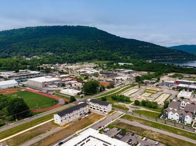 $435,000 | 3343 Aberdeen Row, Chattanooga, TN 37410