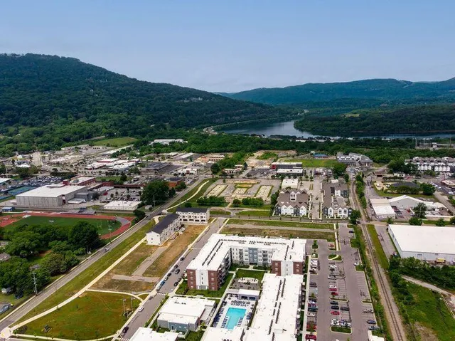 $435,000 | 3343 Aberdeen Row, Chattanooga, TN 37410