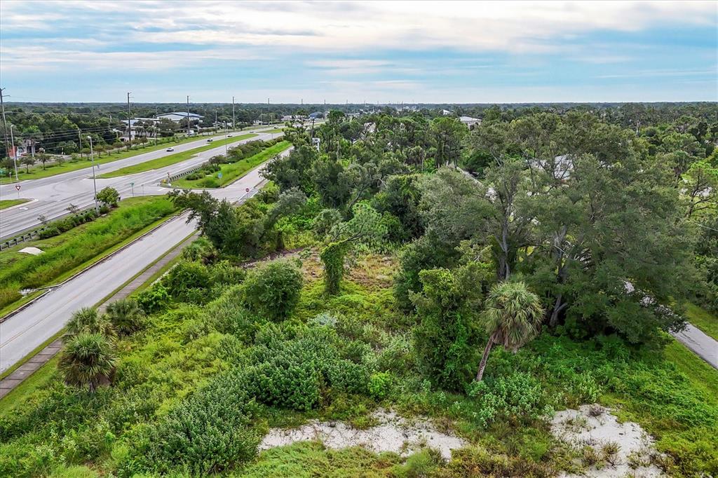3285 South Access Road Englewood, FL 34224 - Photo 13 of 20 a view of city and ocean