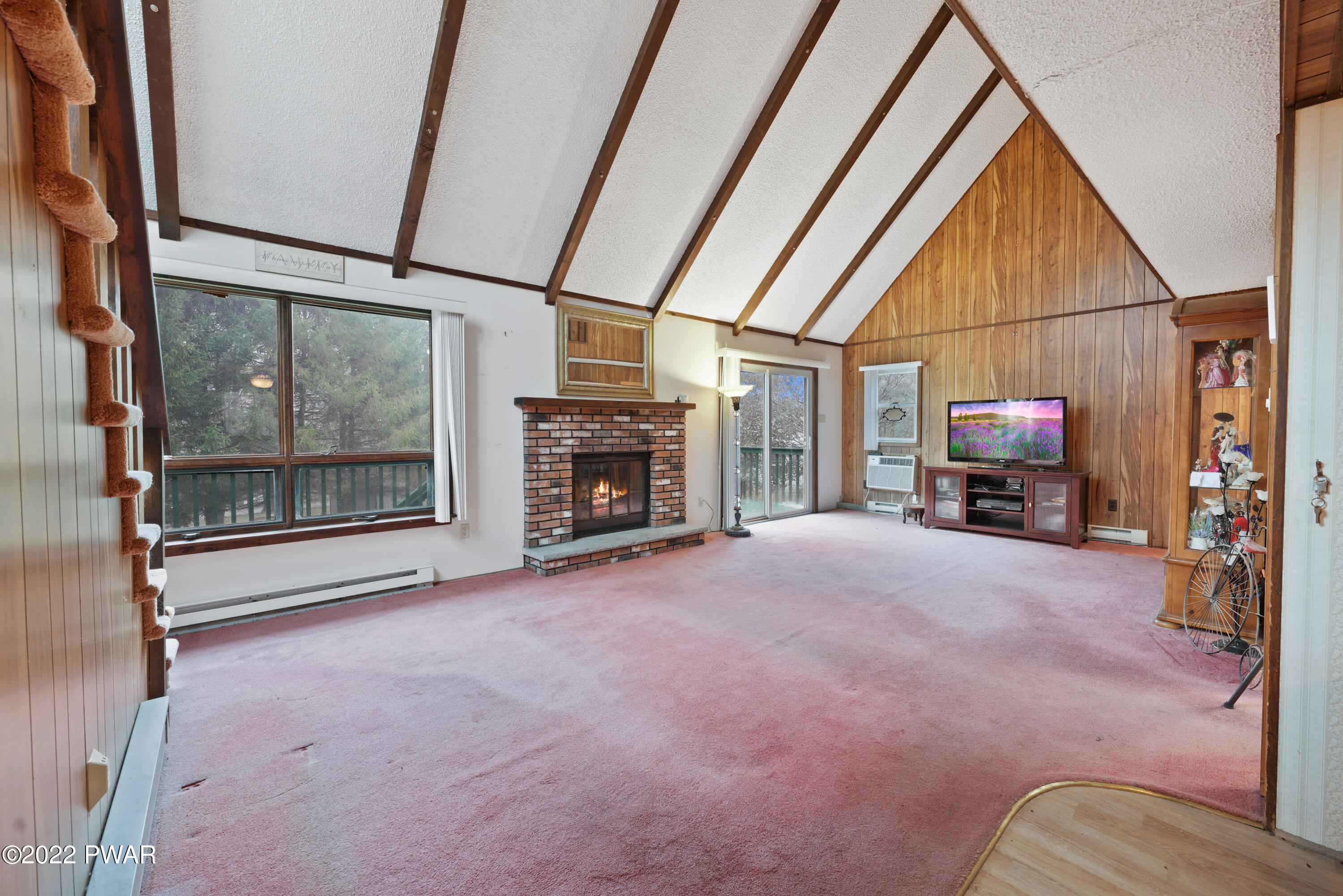 295 Gold Key Road Milford, PA 18337 - Photo 2 of 30
