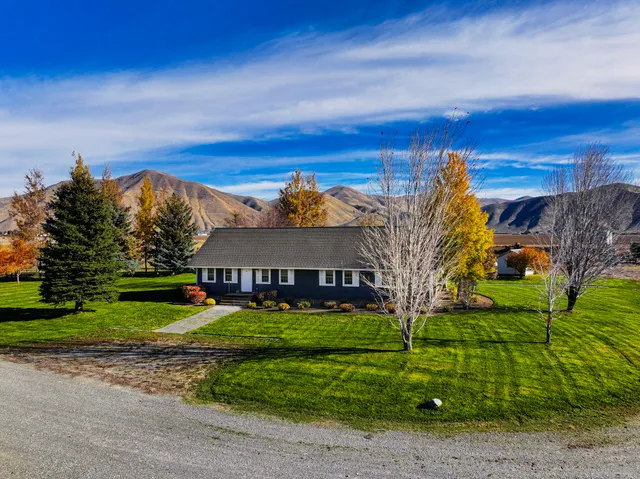 $3,200,000 | 10727 Highway 75, Bellevue, ID 83313